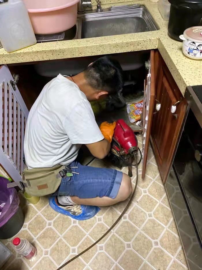 都江堰通下水道